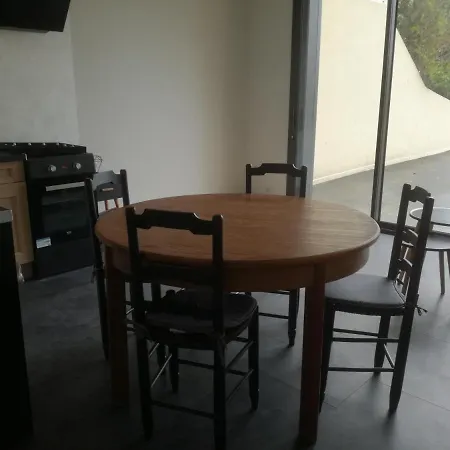 Appartement Meuble Chez Gwen Et Flo *